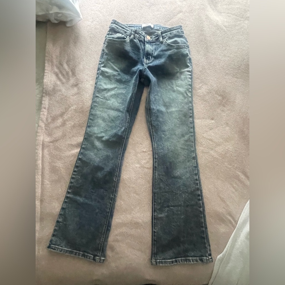 YMI jeans 
Size 4
Never worn
Flared